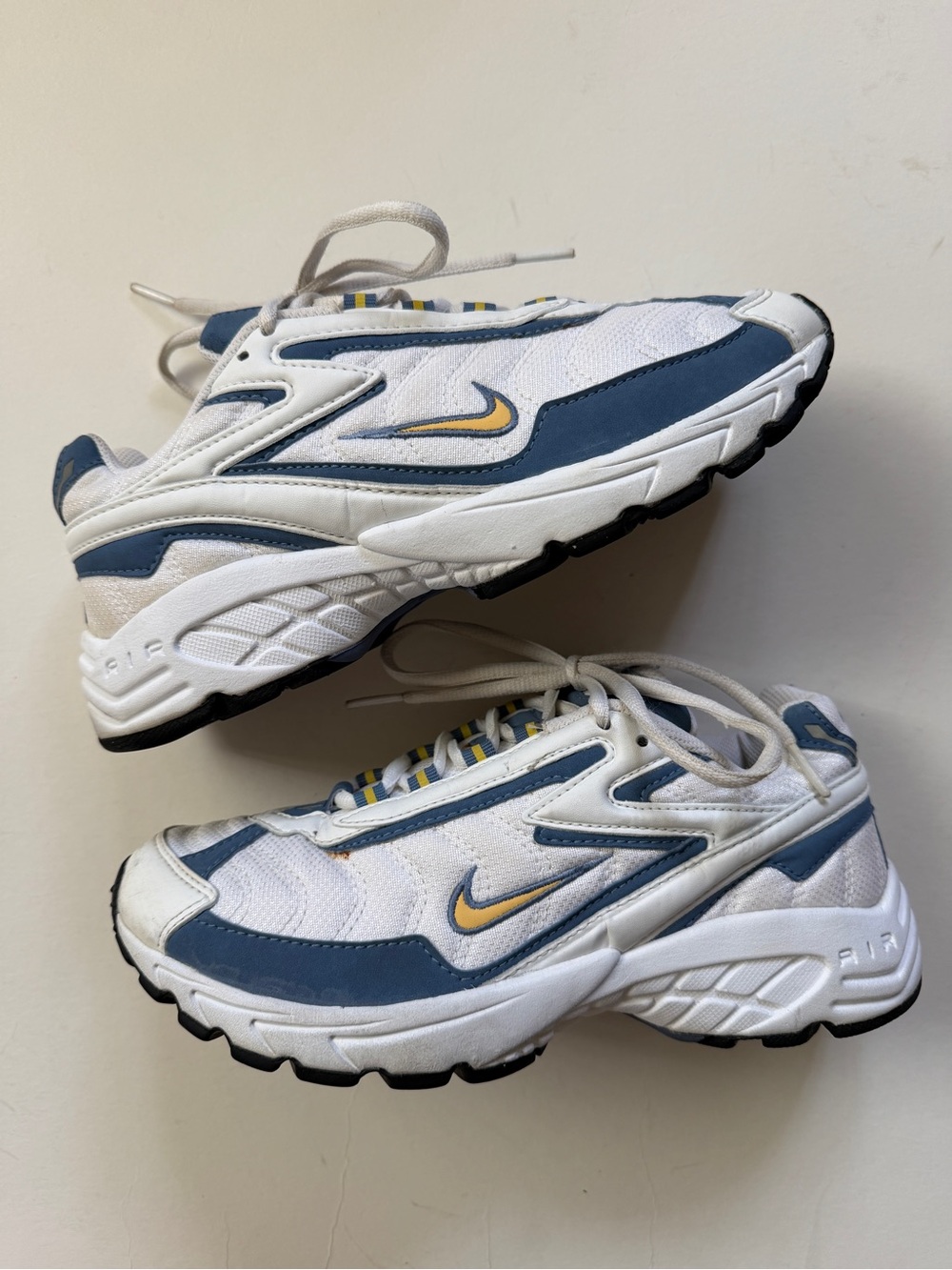 Vintage 90’s Nike Air Sneakers